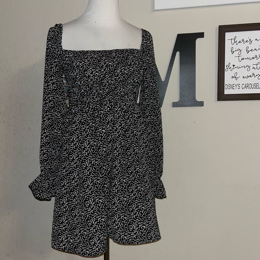 Missguided black and white smocked long sleeve dress, size 4